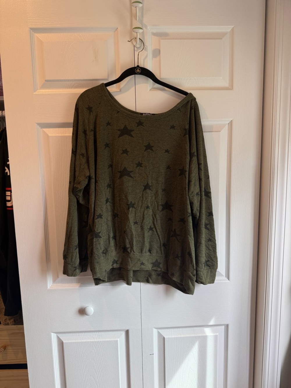 Buffalo David Bitton Olive Star Print Pullover Top